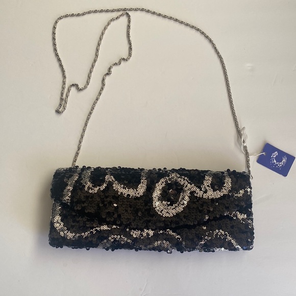 Black and Silver Sequins Clutch 10.5”X4.5” - Picture 3 of 9